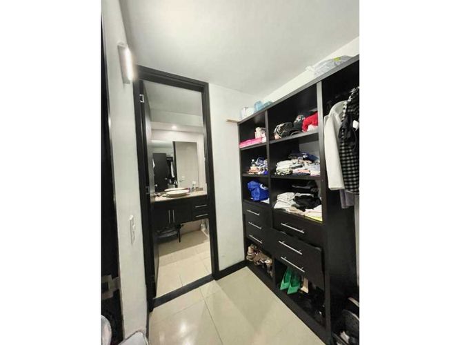 Apartamento de 4 alcobas en venta en El Ingenio, Cali, 126 m² · foto 9 de 13