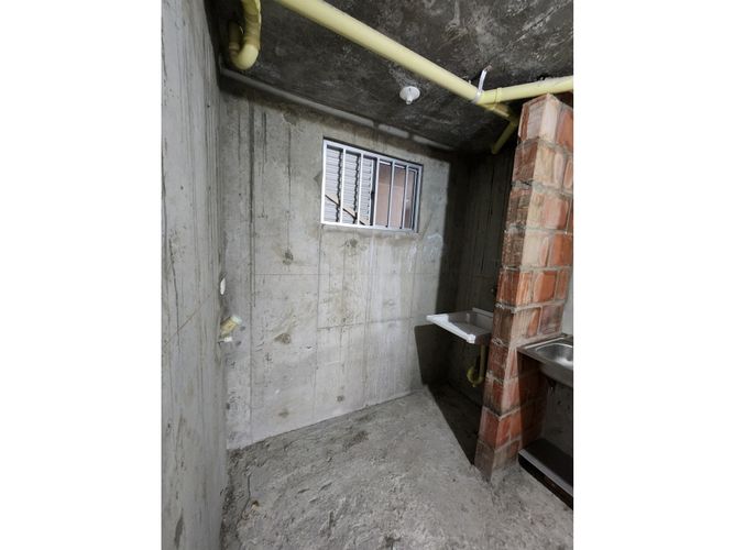 Apartamento de 2 alcobas en venta en Los Guayacanes, Cali, 58 m² · foto 11 de 15