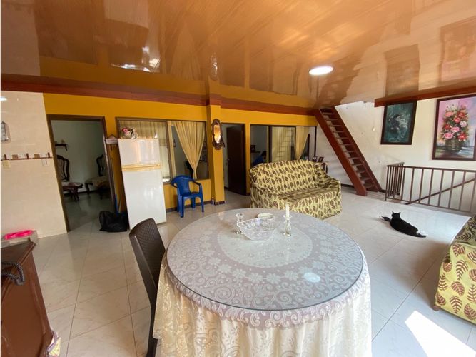 Casa de 7 alcobas en venta en Los Libertadores, Cali, 169 m² · foto 2 de 18