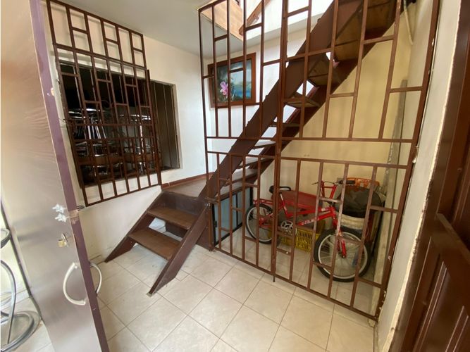 Casa de 7 alcobas en venta en Los Libertadores, Cali, 169 m² · foto 11 de 18