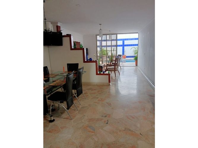 Casa de 5 alcobas en venta en El Ingenio, Cali, 264 m² · foto 3 de 21