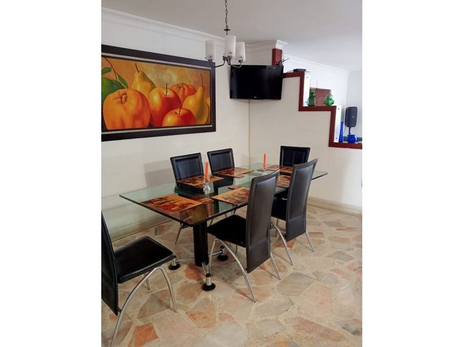 Casa de 5 alcobas en venta en El Ingenio, Cali, 264 m² · foto 4 de 21