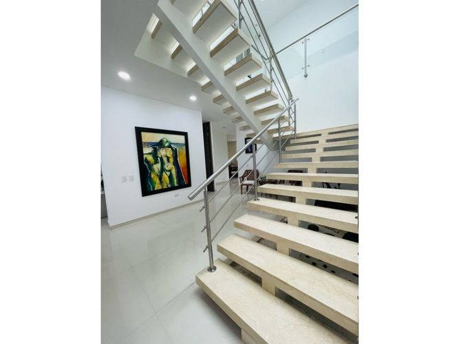 Casa de 5 alcobas en venta en Pance, Cali, 650 m² · foto 3 de 24