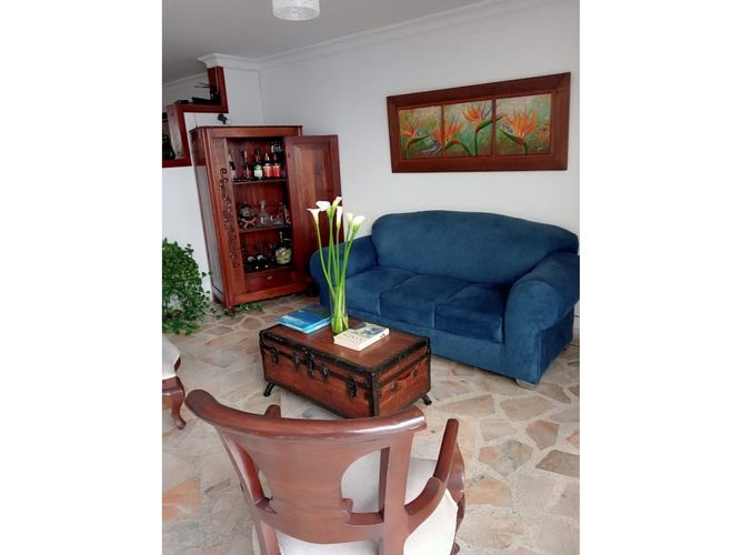 Casa de 5 alcobas en venta en El Ingenio, Cali, 264 m² · foto 9 de 21