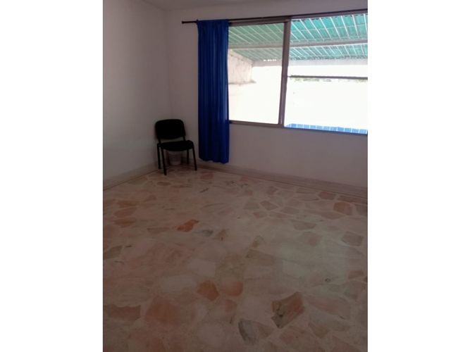 Casa de 5 alcobas en venta en El Ingenio, Cali, 264 m² · foto 15 de 21