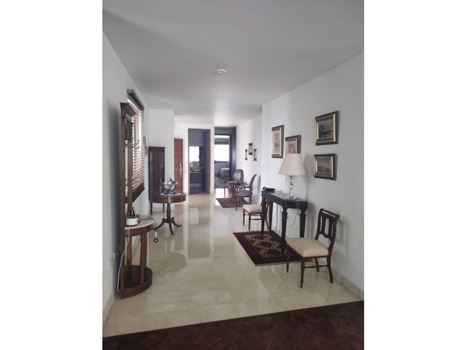 Apartamento de 3 alcobas en venta en Santa Monica, Cali, 232 m² · foto 8 de 15