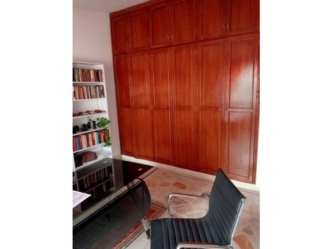 Casa de 5 alcobas en venta en El Ingenio, Cali, 264 m² · foto 16 de 21