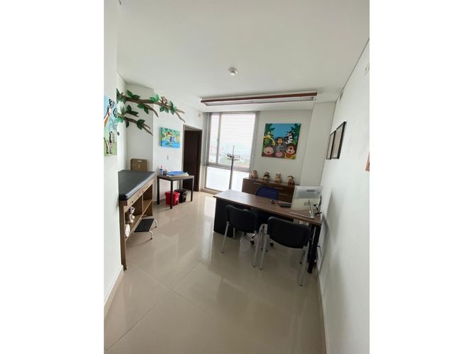 Consultorio en venta en Camino Real - Los Fundadores, Cali, 32 m² · foto 4 de 13