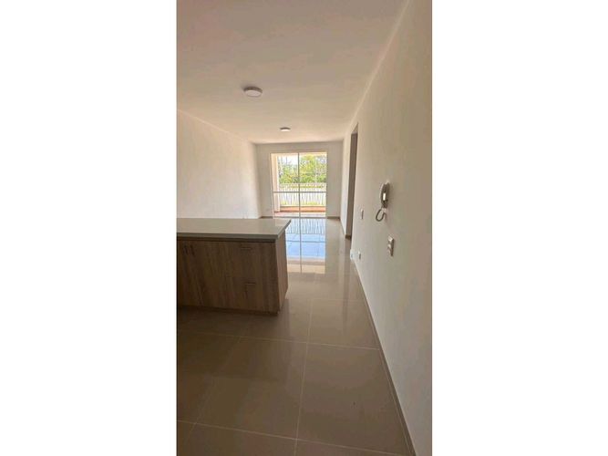Apartamento de 2 alcobas en venta en Bochalema, Cali, 60 m² · foto 3 de 9