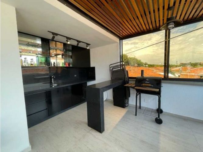 Casa de 5 alcobas en venta en Bochalema, Cali, 350 m² · foto 7 de 10