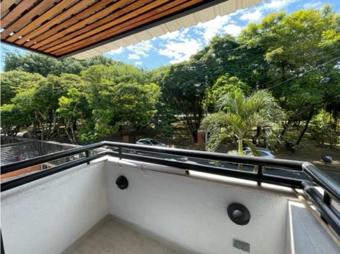 Casa de 5 alcobas en venta en Bochalema, Cali, 350 m² · foto 8 de 10