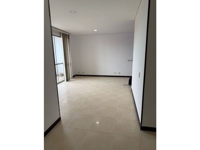 Apartamento de 2 alcobas en venta en Valle Del Lili, Cali, 63 m² · foto 4 de 17