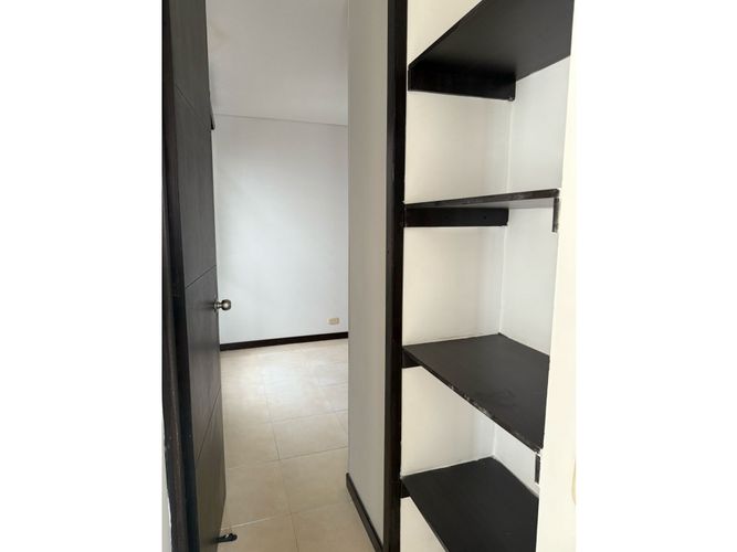 Apartamento de 2 alcobas en venta en Valle Del Lili, Cali, 63 m² · foto 11 de 17