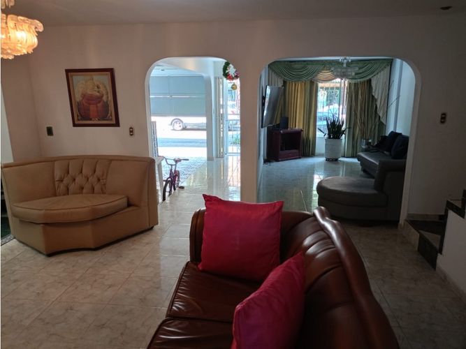 Casa de 4 alcobas en venta en Lili, Cali, 320 m² · foto 12 de 24