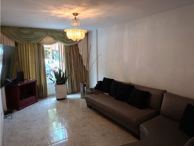Casa de 4 alcobas en venta en Lili, Cali, 320 m² · foto 17 de 24