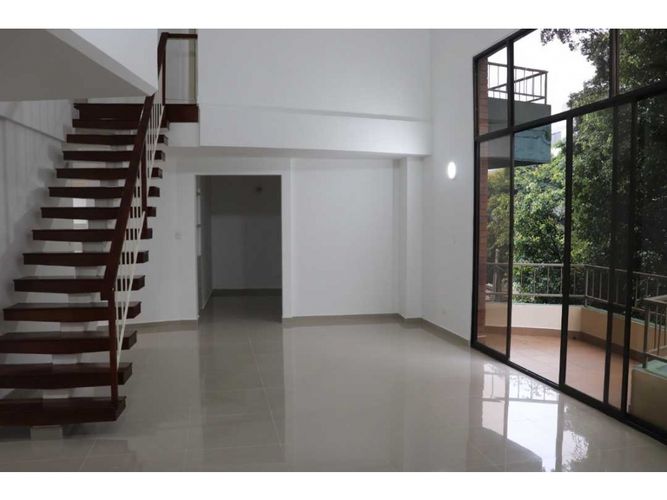Apartamento de 3 alcobas en venta en San Vicente, Cali, 155 m² · foto 2 de 24