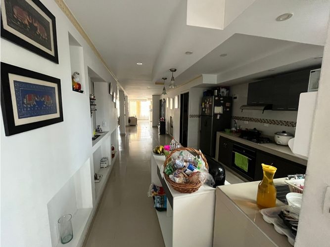Casa de 7 alcobas en venta en La Libertad, Cali, 570 m² · foto 3 de 14