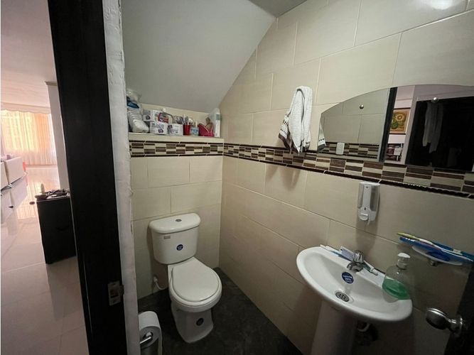 Casa de 7 alcobas en venta en La Libertad, Cali, 570 m² · foto 6 de 14