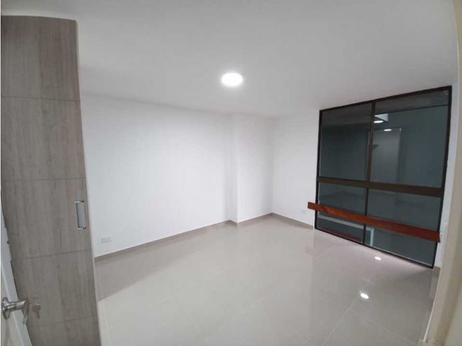 Apartamento de 3 alcobas en venta en San Vicente, Cali, 155 m² · foto 6 de 24