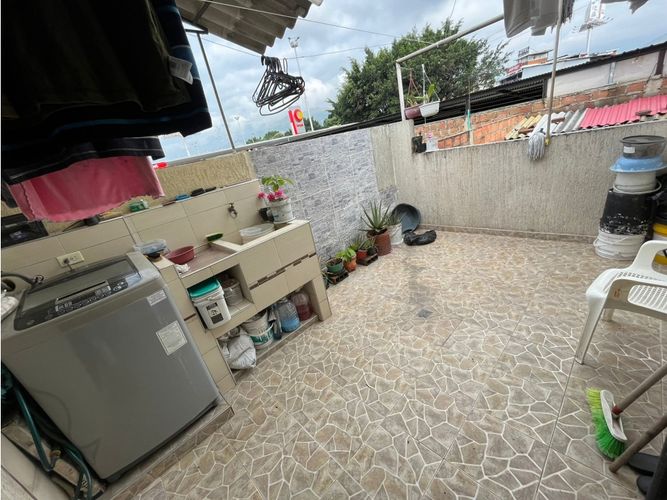 Casa de 7 alcobas en venta en La Libertad, Cali, 570 m² · foto 9 de 14