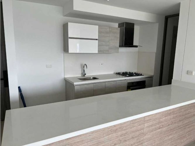 Apartamento de 2 alcobas en venta en Lili, Cali, 90 m² · foto 2 de 11