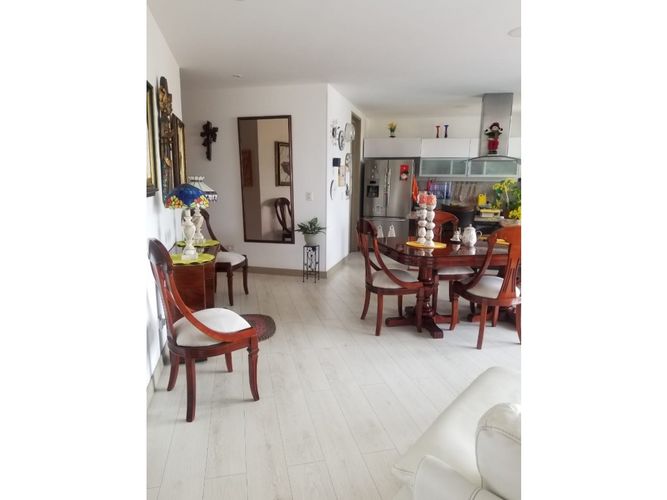 Apartamento de 4 alcobas en venta en Bellavista, Cali, 147 m² · foto 7 de 17