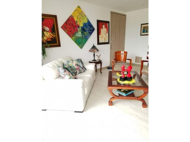 Apartamento de 4 alcobas en venta en Bellavista, Cali, 147 m² · foto 8 de 17