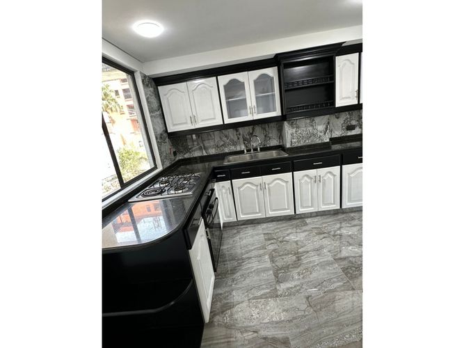 Apartamento de 4 alcobas en venta en San Pedro, Cali, 160 m² · foto 5 de 9