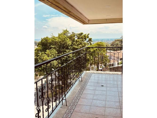 Apartamento de 4 alcobas en venta en San Pedro, Cali, 160 m² · foto 7 de 9