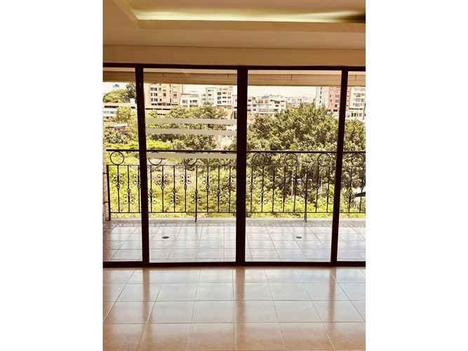 Apartamento de 4 alcobas en venta en San Pedro, Cali, 160 m² · foto 9 de 9