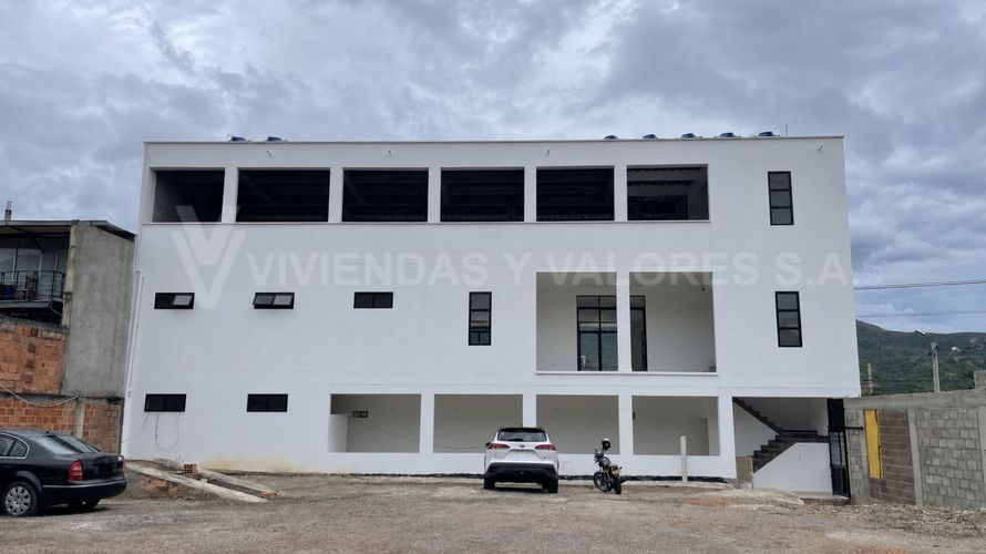 Local en arriendo en Patios Centro, Los Patios, 320 m² · foto 8 de 8