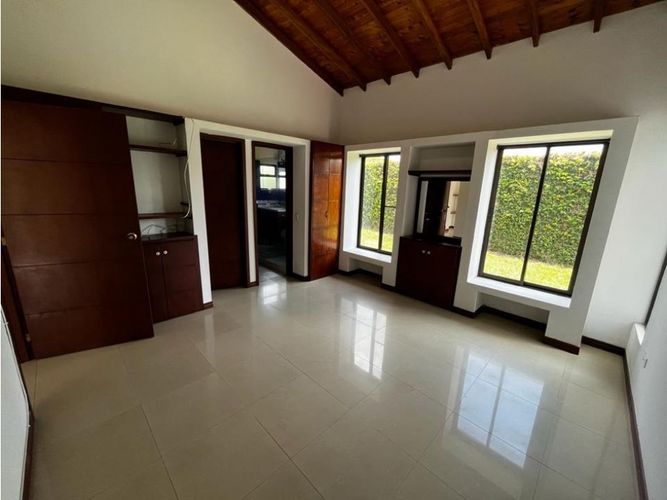 Casa de 5 alcobas en venta en La Morada, Jamundí, 390 m² · foto 4 de 24
