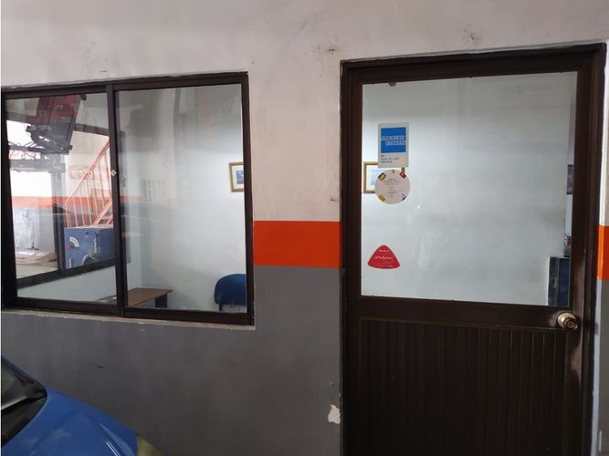 Bodega en venta en Guayaquil, Cali, 497 m² · foto 2 de 13