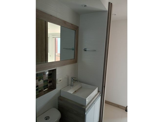 Apartamento de 2 alcobas en venta en Bochalema, Cali, 55 m² · foto 8 de 24