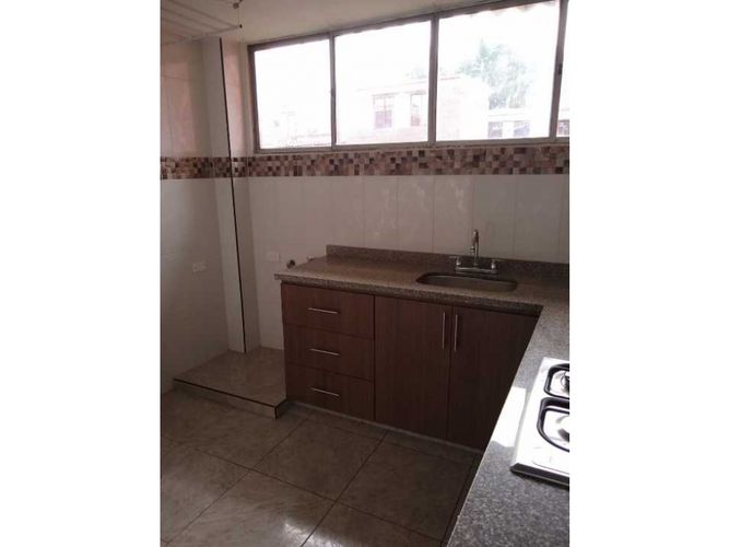 Apartamento de 3 alcobas en venta en Tequendama, Cali, 90 m² · foto 2 de 6