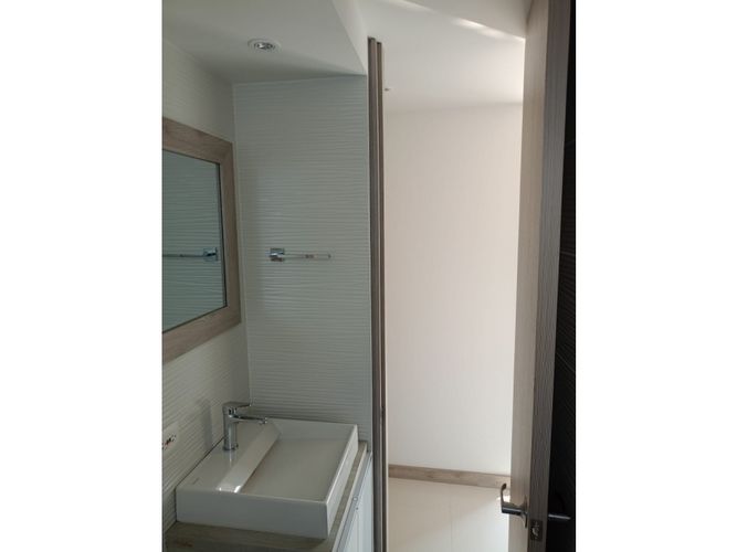 Apartamento de 2 alcobas en venta en Bochalema, Cali, 55 m² · foto 21 de 24