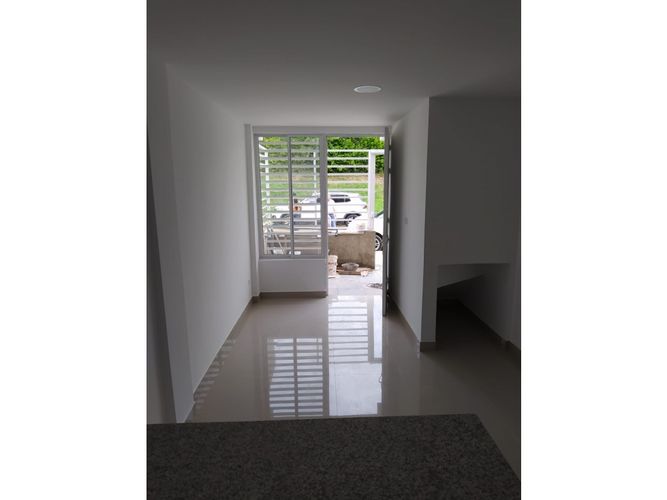 Edificio en venta en Ciudad 2000, Cali, 364 m² · foto 5 de 11