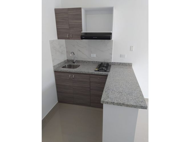 Edificio en venta en Ciudad 2000, Cali, 364 m² · foto 6 de 11