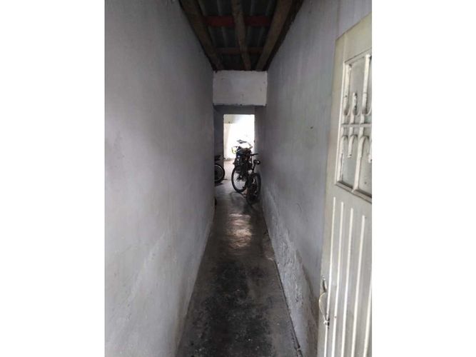 Casa de 2 alcobas en venta en San Pedro Claver, Cali, 100 m² · foto 3 de 12