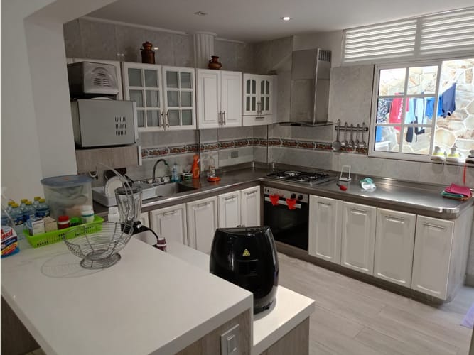 Casa de 5 alcobas en venta en Colseguros Andes, Cali, 461 m² · foto 7 de 24