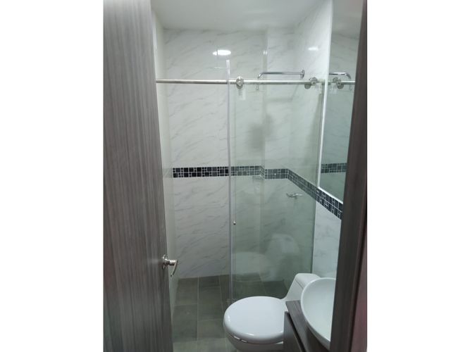 Edificio en venta en Ciudad 2000, Cali, 364 m² · foto 10 de 11