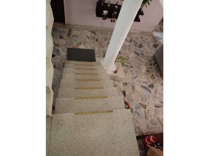 Casa de 5 alcobas en venta en Colseguros Andes, Cali, 461 m² · foto 18 de 24