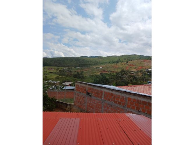 Casa de 4 alcobas en venta en La Arboleda, Cali, 140 m² · foto 3 de 24