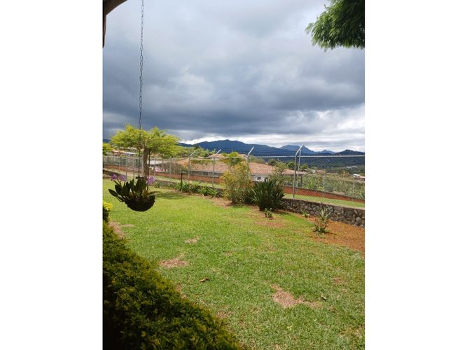 Casa de 4 alcobas en venta en La Arboleda, Cali, 140 m² · foto 5 de 24