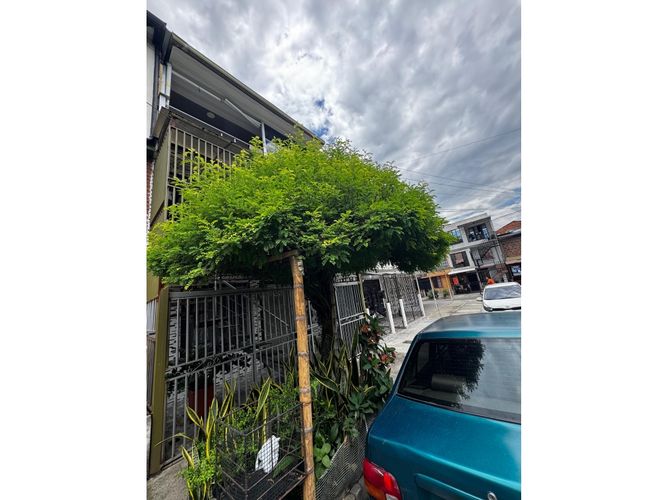 Casa de 5 alcobas en venta en Valle Del Lili, Palmira, 180 m² · foto 2 de 18