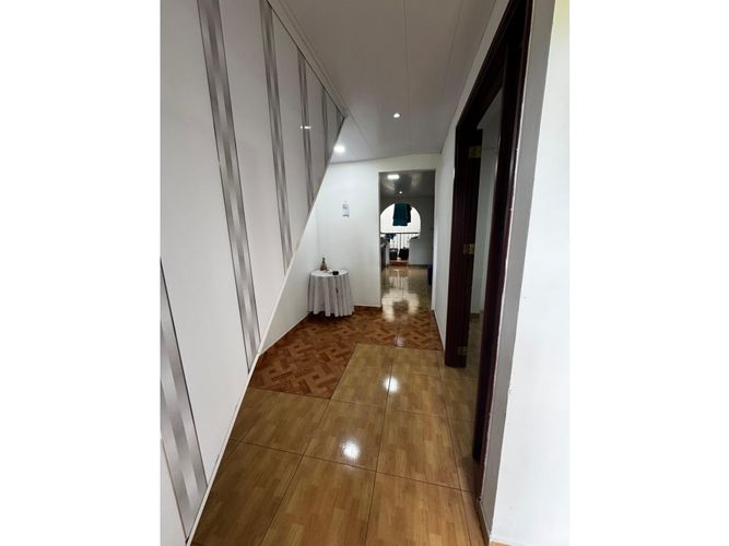 Casa de 5 alcobas en venta en Valle Del Lili, Palmira, 180 m² · foto 3 de 18