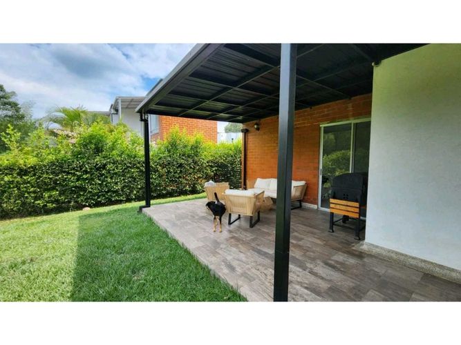 Casa de 4 alcobas en venta en Alfaguara, Jamundí, 180 m² · foto 3 de 12