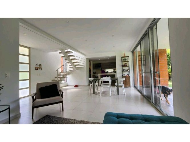 Casa de 4 alcobas en venta en Alfaguara, Jamundí, 180 m² · foto 6 de 12
