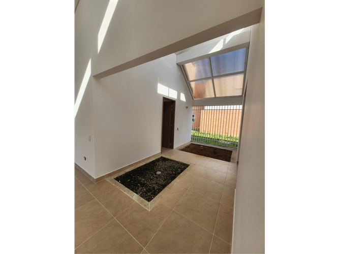 Casa de 3 alcobas en venta en Ub. La Union, Jamundí, 148 m² · foto 3 de 17