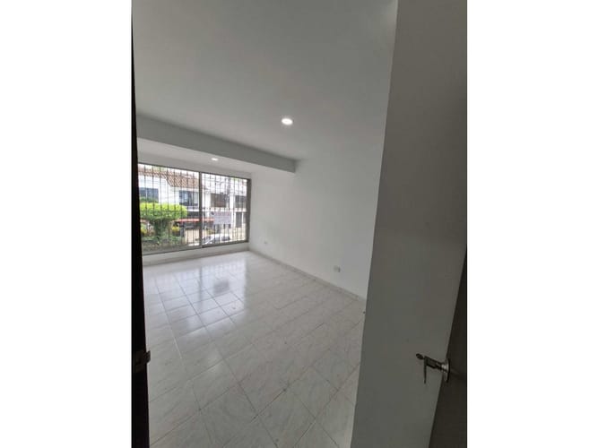 Casa de 5 alcobas en venta en Prados Del Norte, Cali, 190 m² · foto 15 de 24